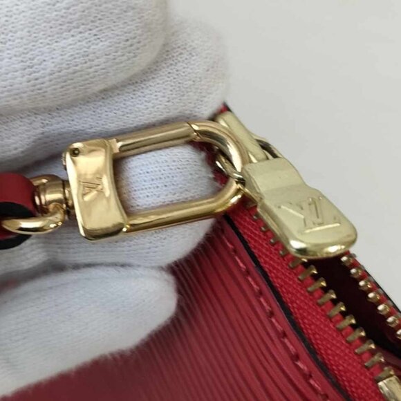 Louis Vuitton Epi Pochette Accessoires - Picture 14 of 16